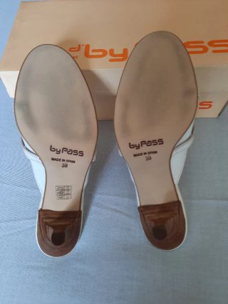 Zapatos de PIEL sin estrenar byPass