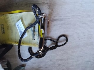 Funda Protectora y cordón Negros para Honor 90