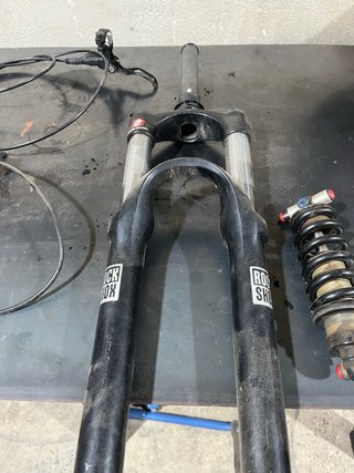 Horquilla y amortiguador Rock Shox