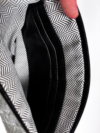 Bolso de mano Skunkfunk gris