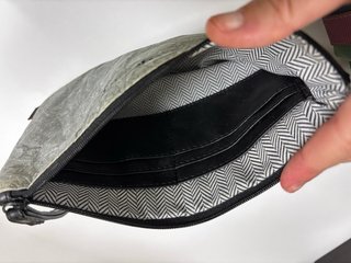 Bolso de mano Skunkfunk gris