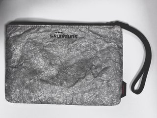 Bolso de mano Skunkfunk gris