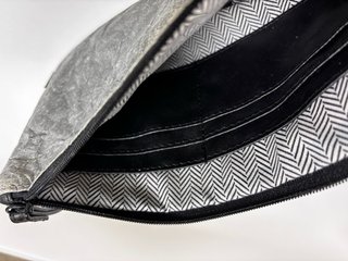 Bolso de mano Skunkfunk gris