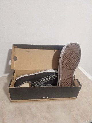 Sneakers Converse nere e bianche