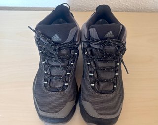 Zapatillas senderismo Adidas Terrex grises