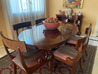 Mesa comedor ovalada madera y 4 sillas