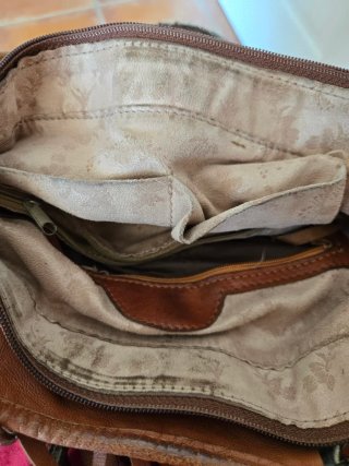 Bolso de piel vintage con flecos