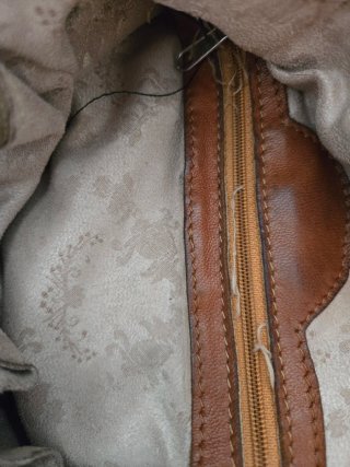 Bolso de piel vintage con flecos
