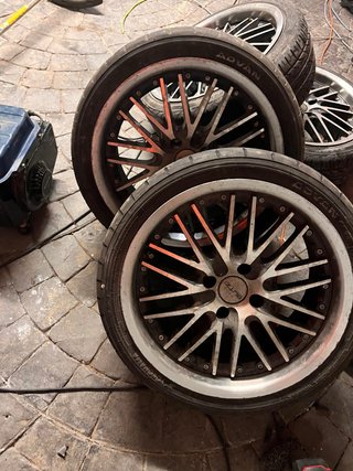 Llantas 4x108 son 17