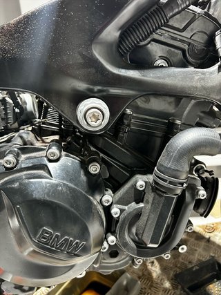 MOTOR BMW F900 R (2022)