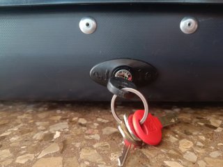 Cofre de techo y juego de barras de aluminio
