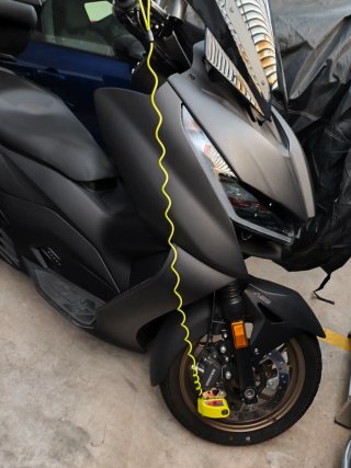 Moto Zontes D125 Maxi Scooter Negra