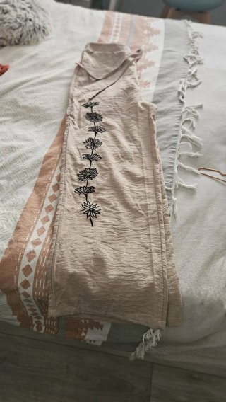 Pantalón ligero estampado flores