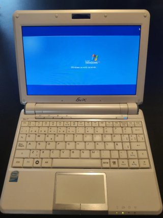 Asus Eee PC 901 SSD 128GB + Cargador + Funda