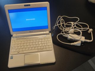 Asus Eee PC 901 SSD 128GB + Cargador + Funda
