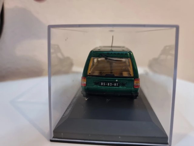 Réplica em escala 1/43 do Talbot Matra Rancho de 1980