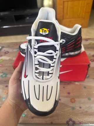 Zapatillas nike negro blanco y rojo