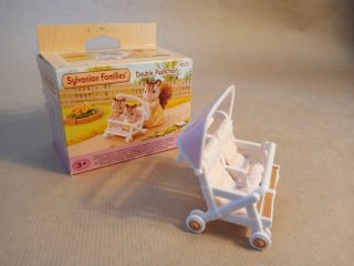 Sylvanian Families Cochecito Doble 4533