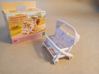 Sylvanian Families Cochecito Doble 4533