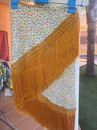 Mantoncillo Flamenco Flores Naranja