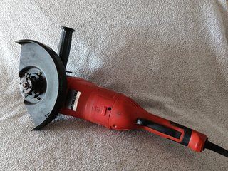 Amoladora Milwaukee AG 21-230