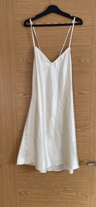 Camisón de seda con encaje