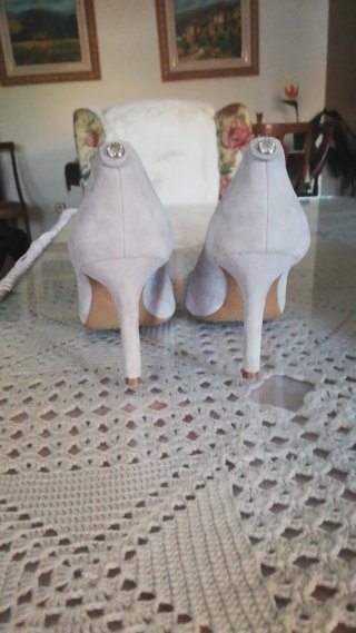 Zapatos de tacón beige