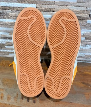Adidas Campus 00s Pantone Talla 37.5 Amarillo
