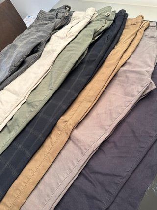 Lote de pantalones de vestir y vaqueros