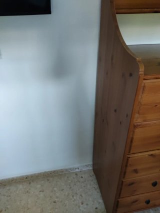 Cómoda de madera Ikea