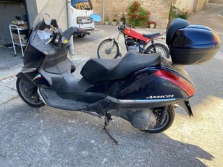 Aprilia Arrecife 500 Maxi Scooter Azul Oscuro