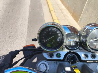 Suzuki GSX 750 Inazuma Negra