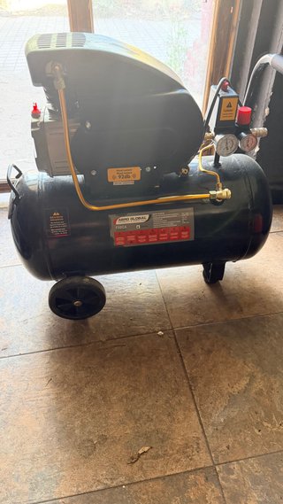 Compresor Aero Global F50CA 50L 2CV