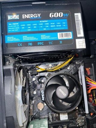 Scatola PC Gaming AeroCool RGB