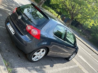 Volkswagen Golf 2005