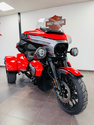 Harley Davidson CVO Street Glide Trike