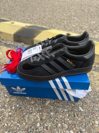 Adidas Gazelle Indoor W negras edición especial