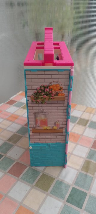 Casa delle bambole tipo Barbie