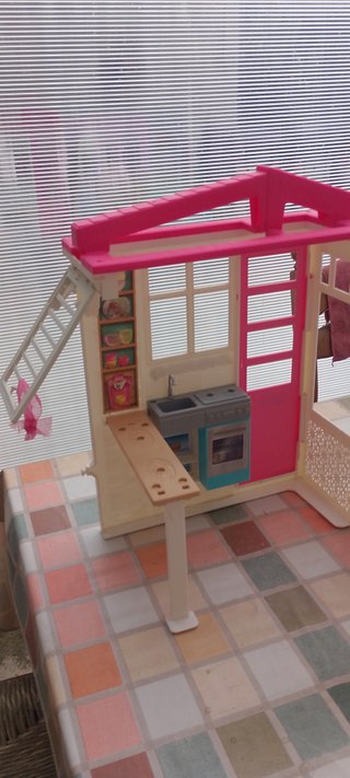 Casa delle bambole tipo Barbie