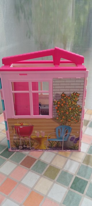 Casa delle bambole tipo Barbie
