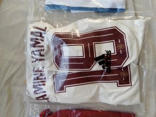 Lote 3 Camisetas Fútbol (Ronaldo, Yamal, Messi)