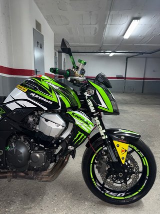 KAWASAKI Z750 2008