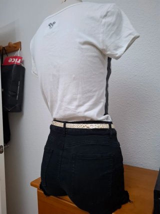 Pull&Bear shorts negros + camiseta