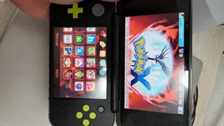 Nintendo 2DS XL Nero e Verde