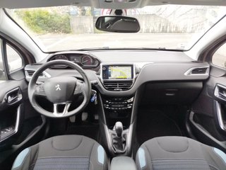 Peugeot 208 2015