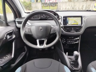 Peugeot 208 2015