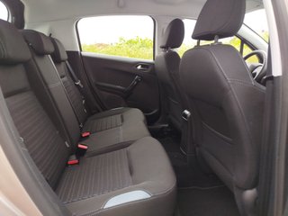 Peugeot 208 2015