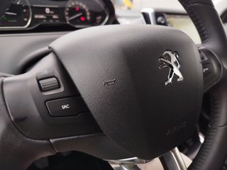 Peugeot 208 2015