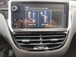 Peugeot 208 2015