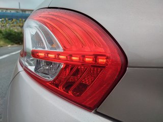 Peugeot 208 2015